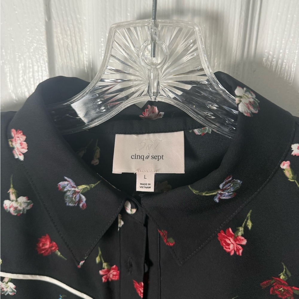 Cinq A Sept Kelela Print Tie Neck Shirt in Black Multi L - Picture 6 of 6